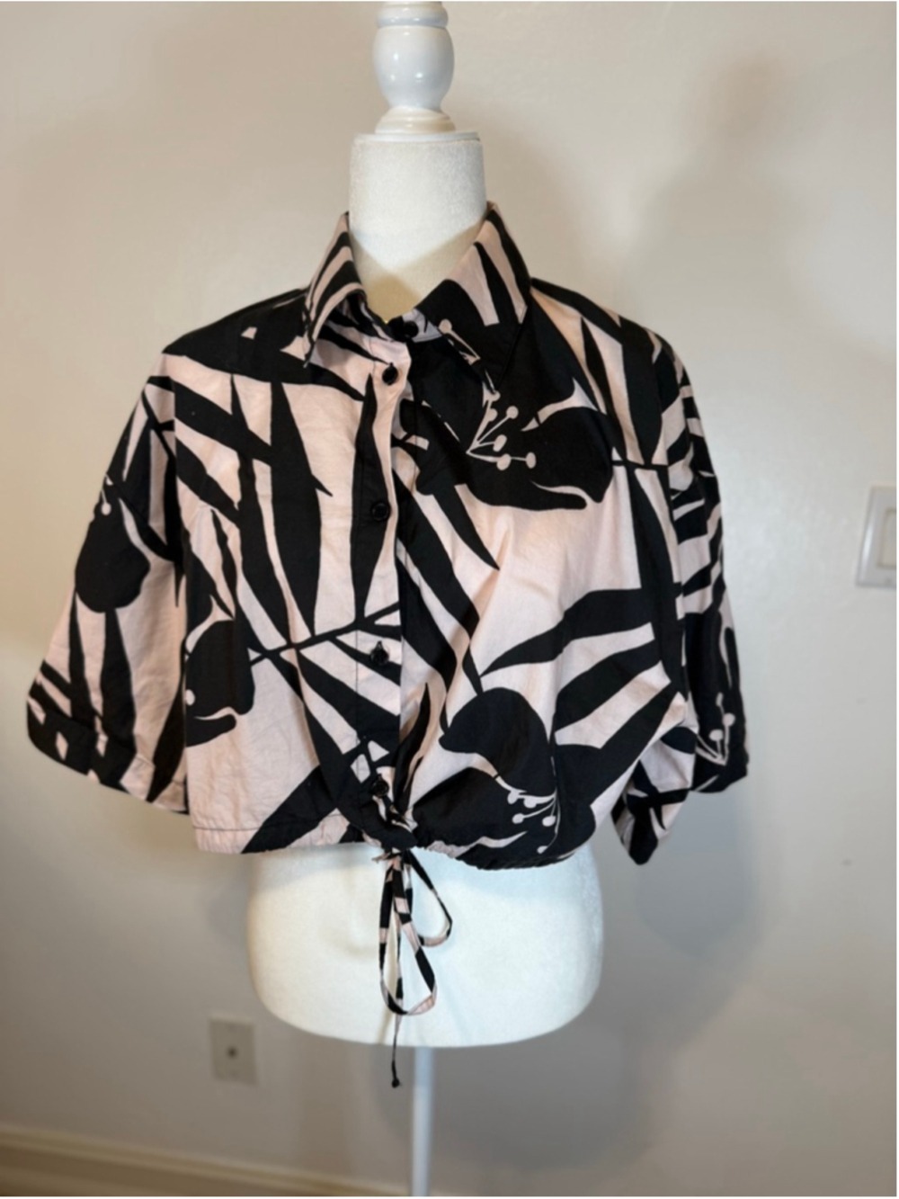 Women's JUCCA Black & Pink Floral Button Down Shirt S. Boxy, dolman drawstring